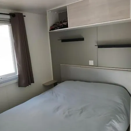 Camping Bois Masson 营地 圣让-德蒙